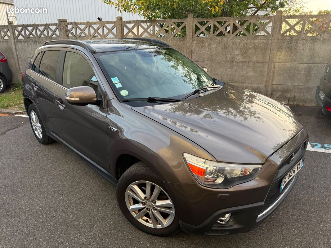 Mitsubishi ASX 1.8 D-ID 115 CV intenses 1ers mains garantis 6 mois (image 3)