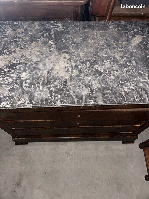 Ancienne commode en bois avec marbre – style Louis Philippe (image 4)
