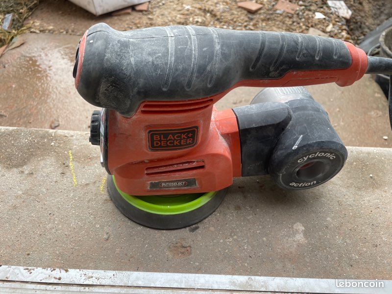 BLACK+DECKER KA280K-QS Multiponceuse 4 en 1 Autoselect Filaire 220 watts (image 1)