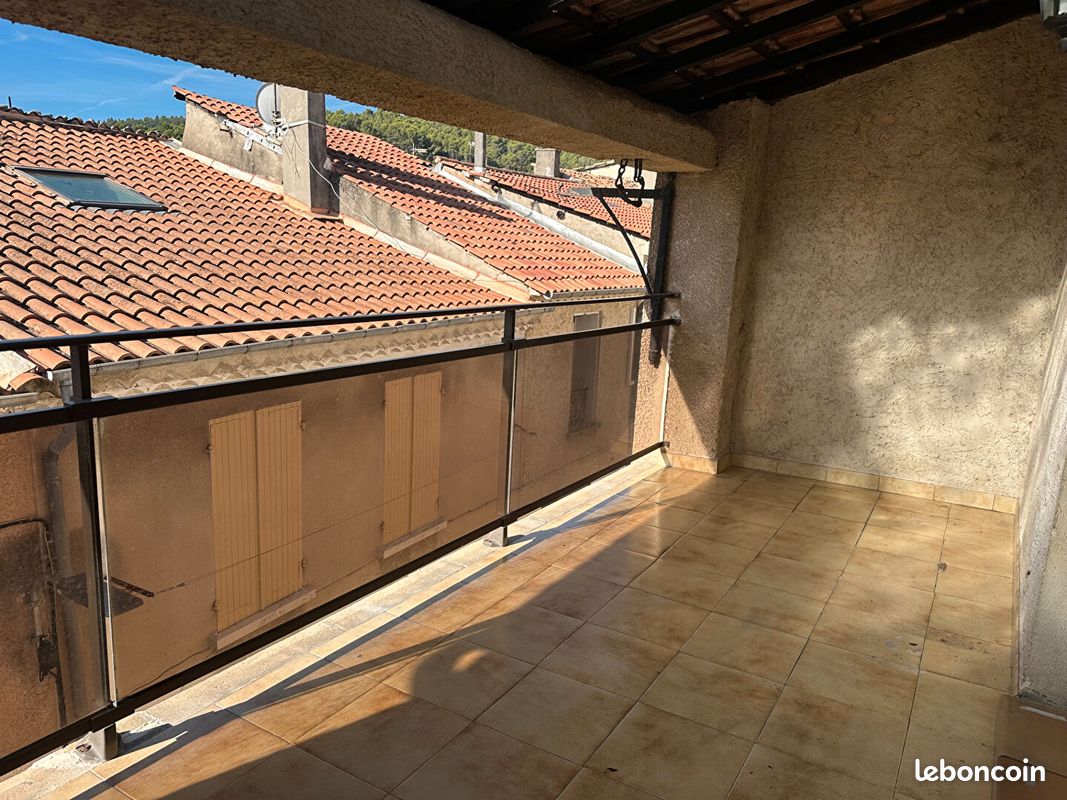 Immeuble 7 pièces 107 m² · à Sainte-Tulle · 107 m² · 188 125 €
