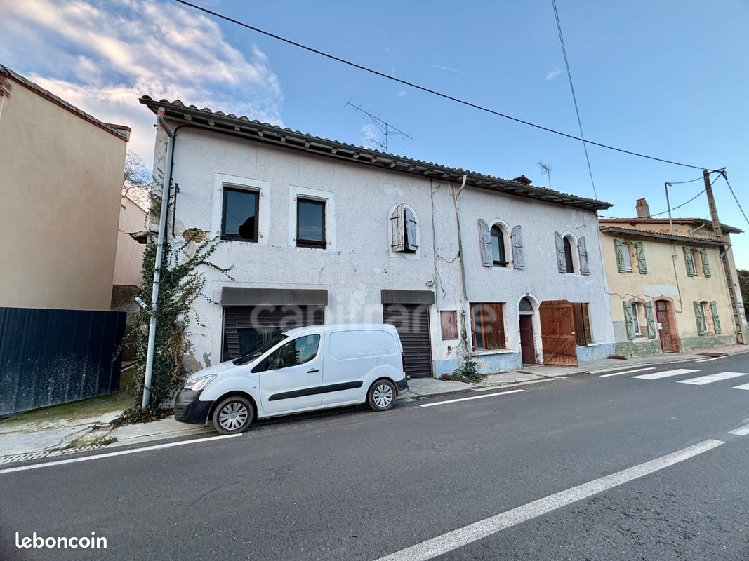 Immeuble 10 pièces 410 m² · à Larrazet · 410 m² · 88 000 €