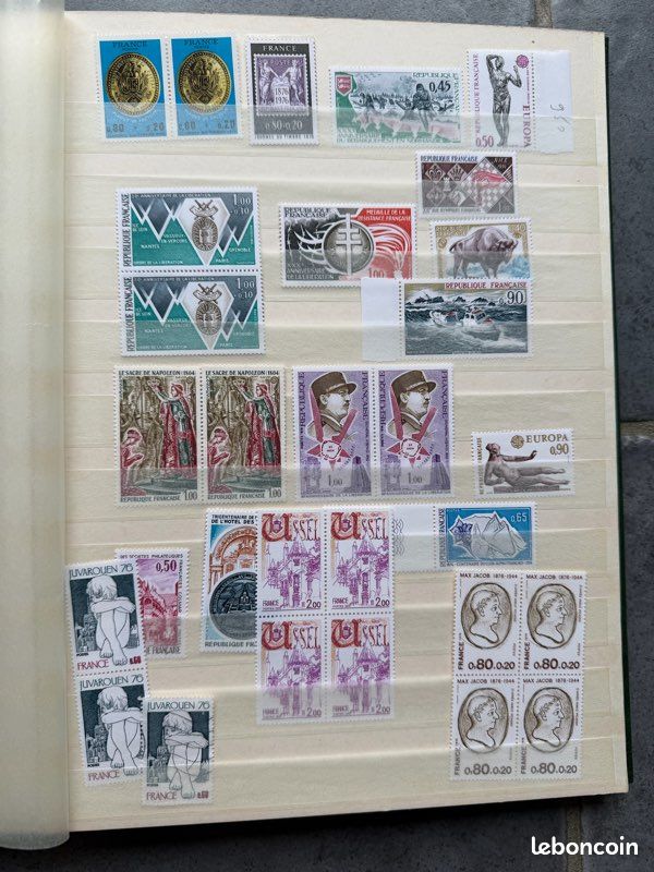 Collection De 1000 Timbres Différents France - Grand Format - Pour Collectionneurs