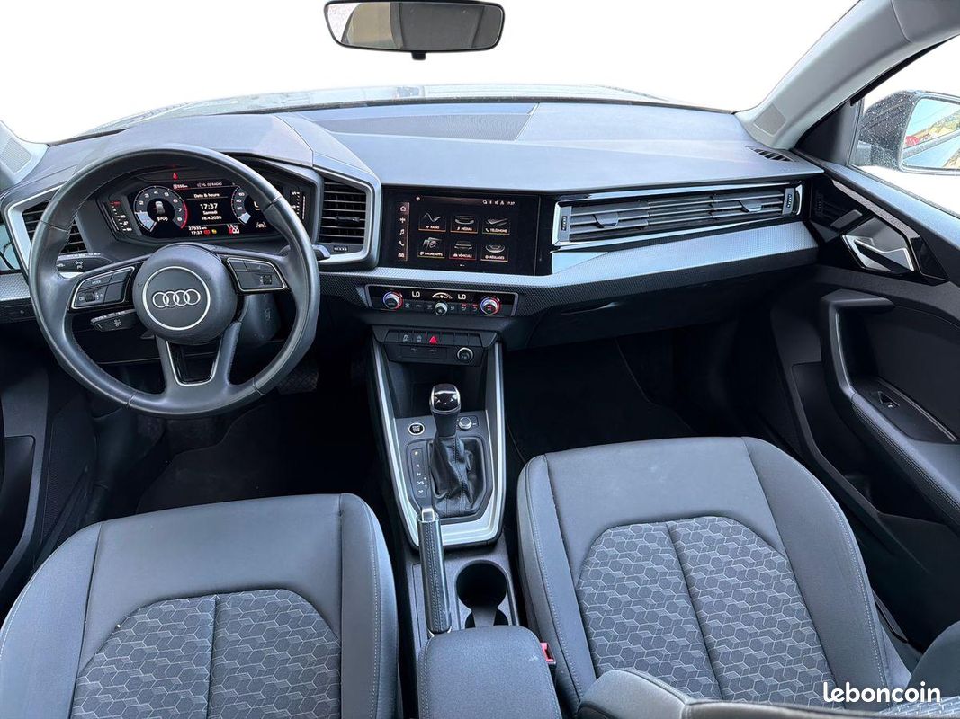 AUDI A1 Sportback 30 TFSI 110 ch S tronic 7 Advanced 2 (image 11)