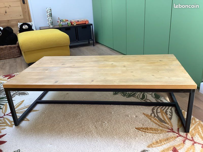 Table rectangulaire en métal noir, plateau en bois (image 2)
