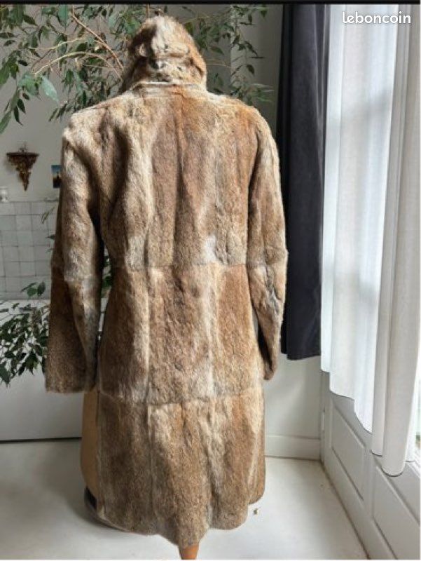 Manteau fourrure de lapin Sandro de belle qualité (image 6)