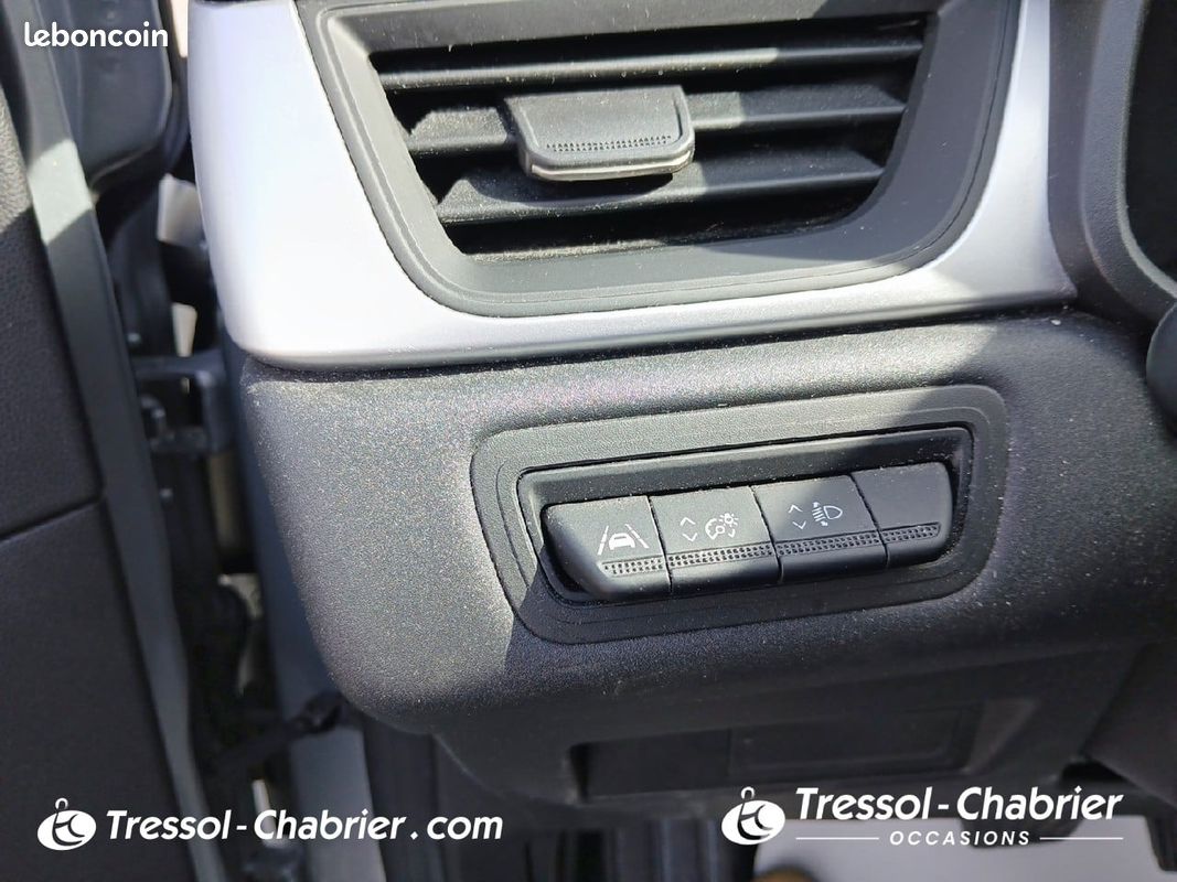 RENAULT Captur E-Tech hybride 145 Equilibre (image 29)
