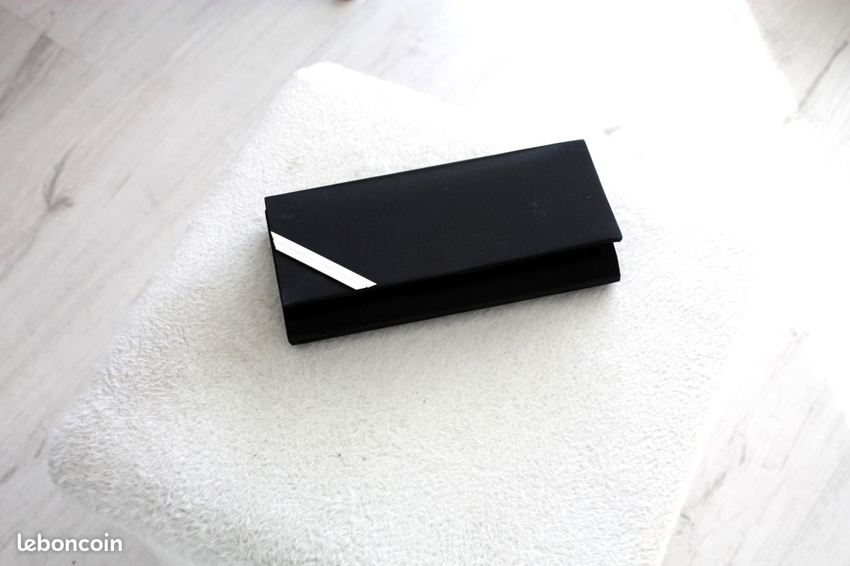 Pochette noire neuve satinée fêtes (image 1)