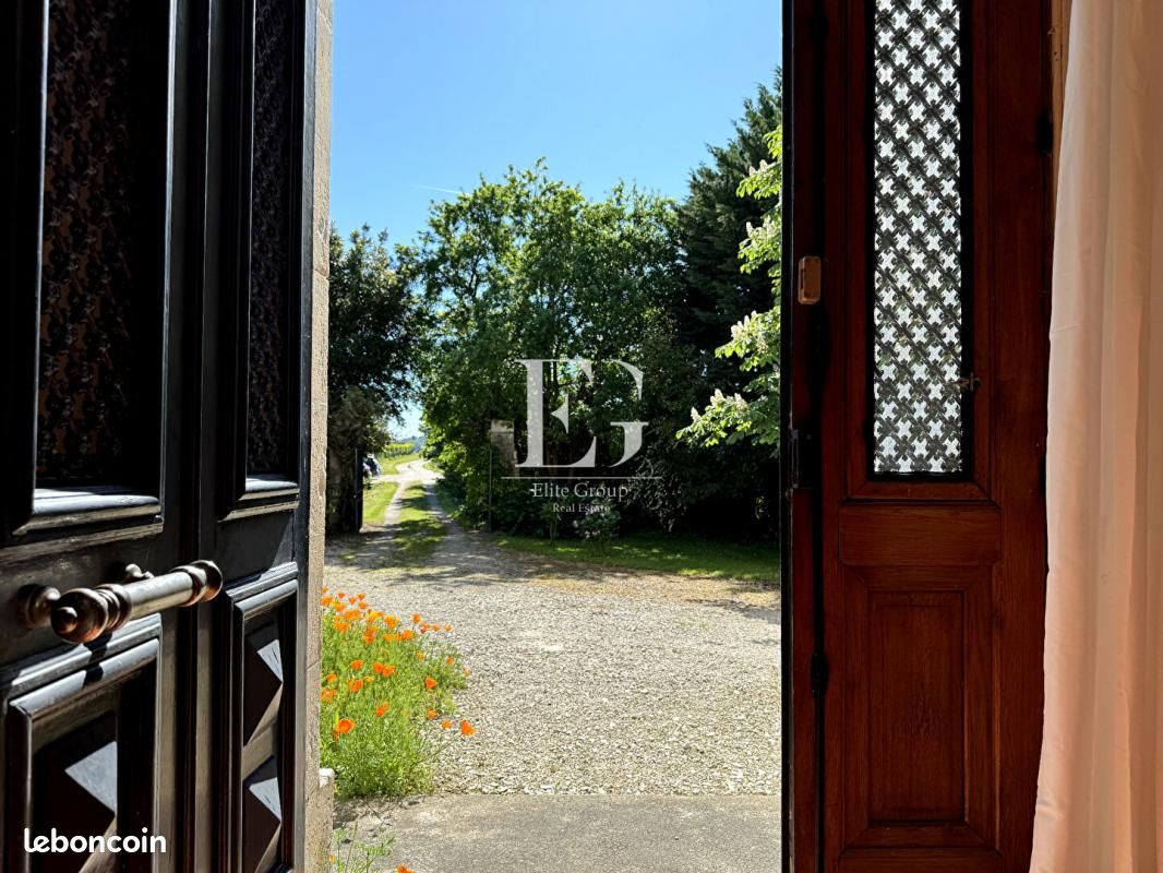 Maison 7 pièces 260 m² - Vars 16330 (image principale 4)