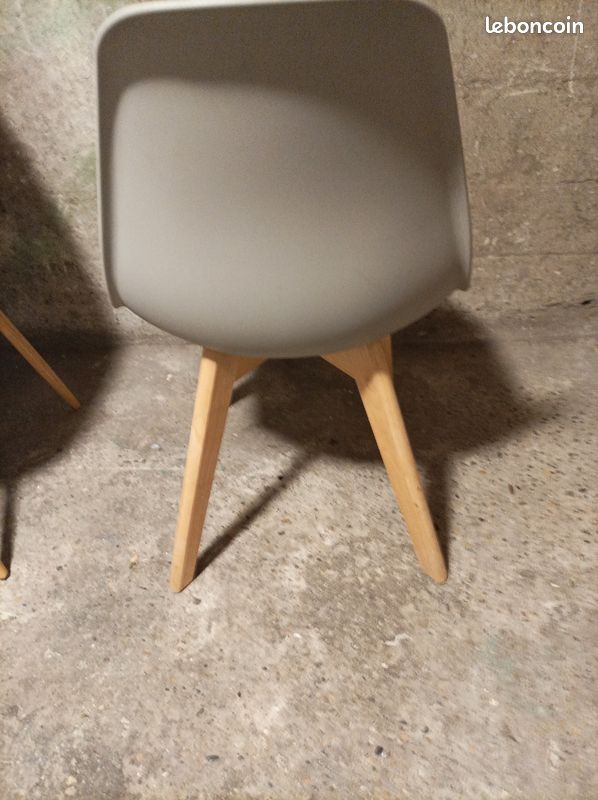 Chaise de salon (image 1)