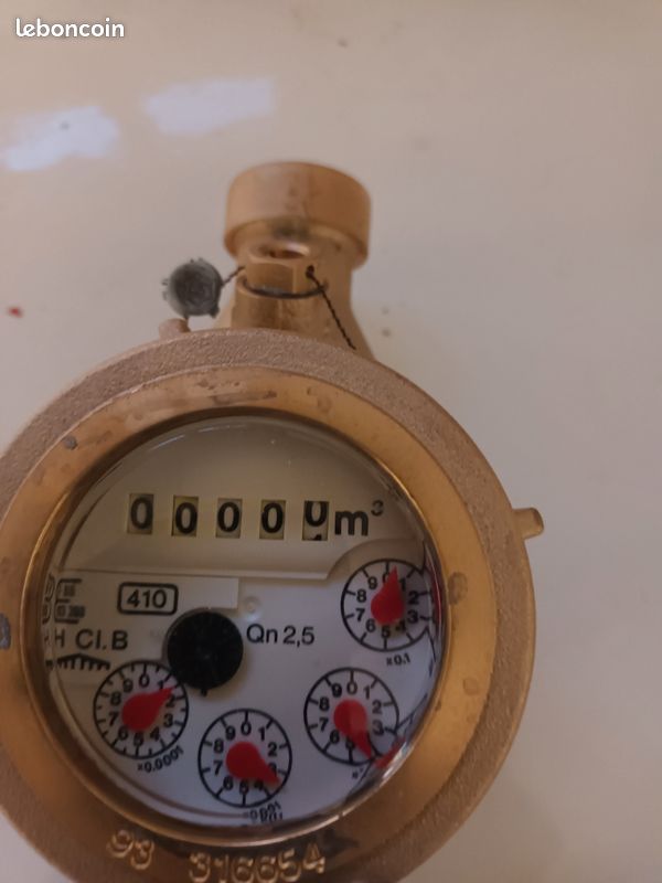 Compteur d'eau froid et chaud (image 1)
