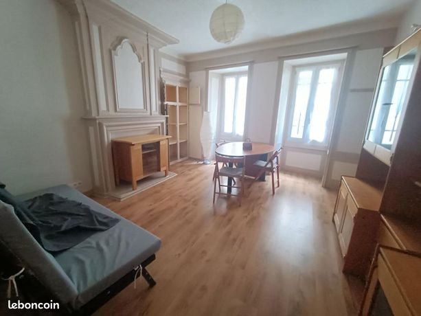 Studio 1 pièce 27 m²