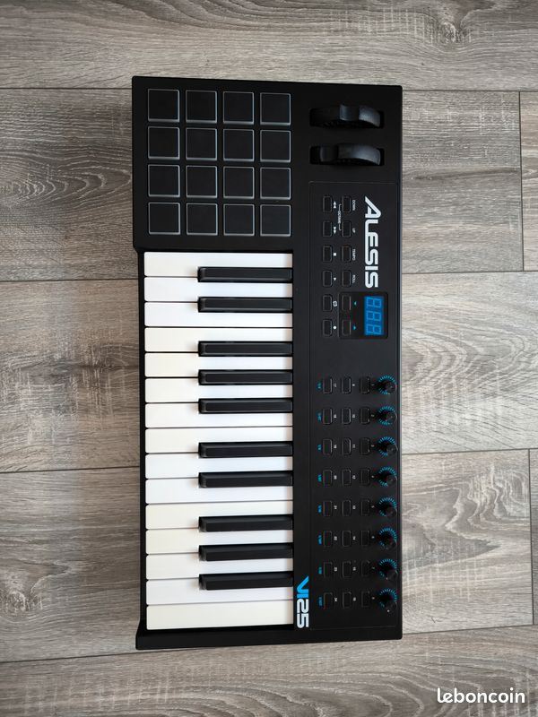 Alesis VI25 – Clavier maître USB-MIDI 25 touches, 16 pads, 8 potentiomètres assignables (image 2)