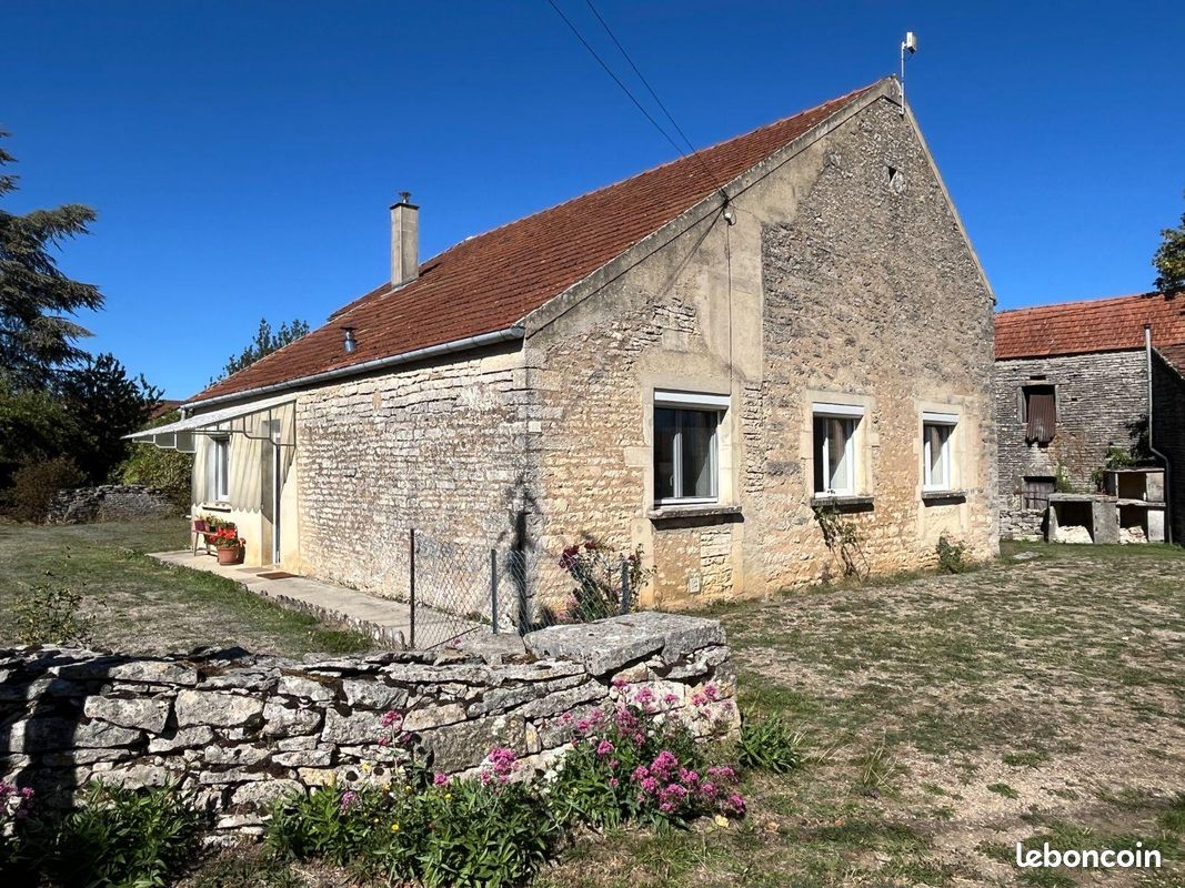 Maison 3 pièces 71 m² · à Bierry-les-Belles-Fontaines · 71 m² · 135 000 €