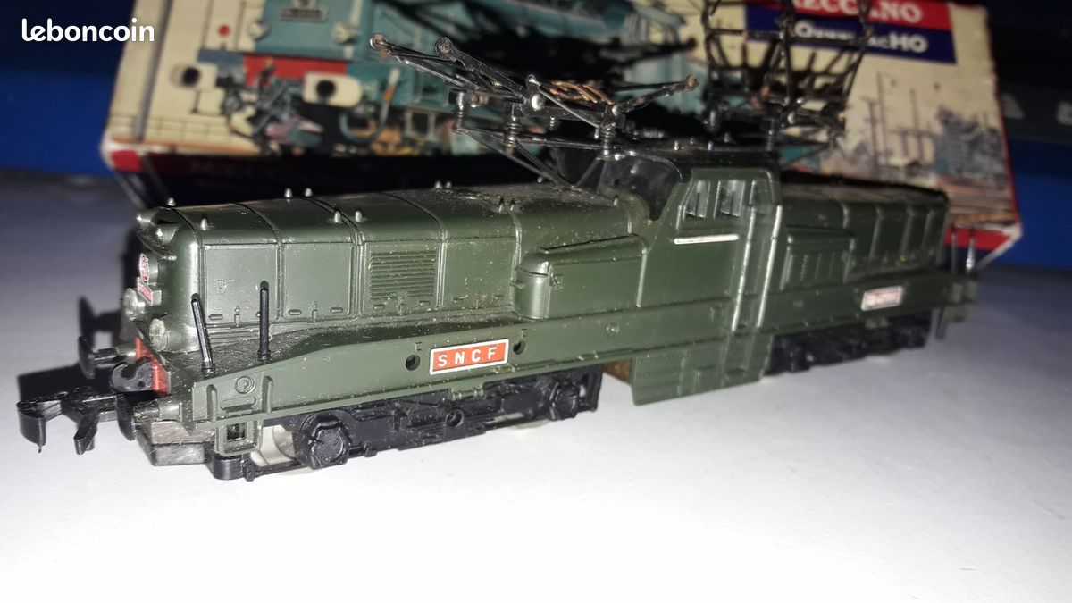 Locomotive Hornby HO BB12061 réf 6390 en très bel état en