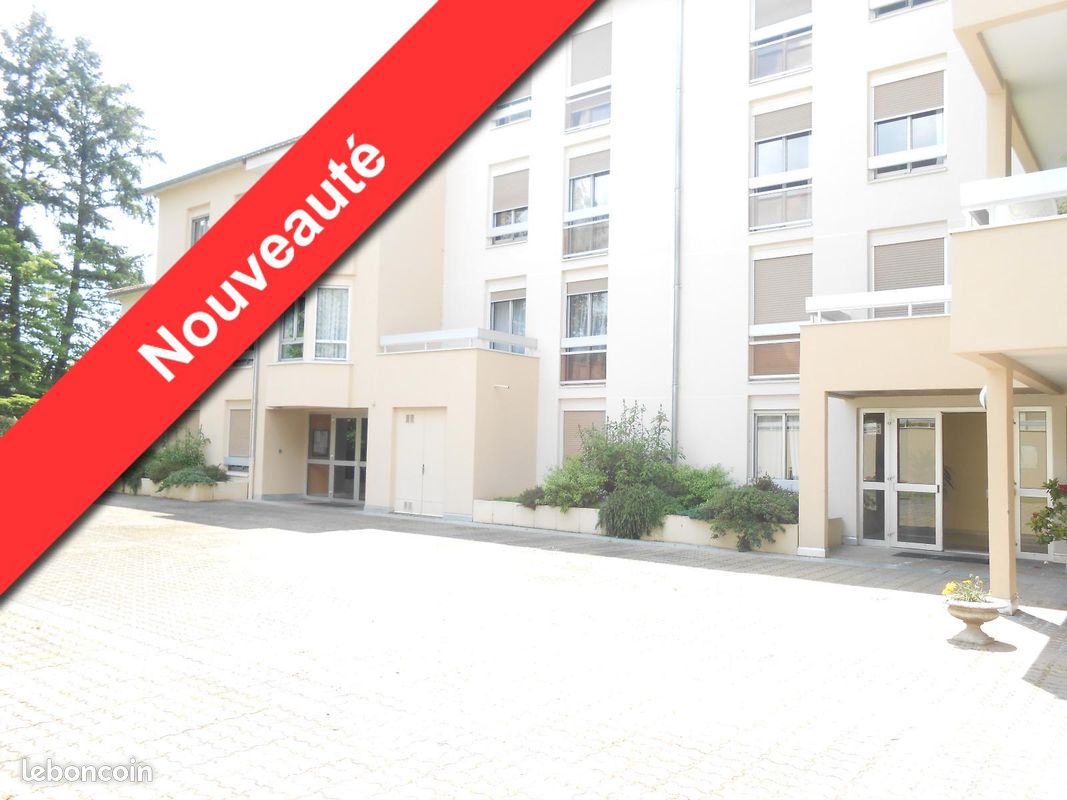 Appartement 3 pièces 62 m² · à Charbonnières-les-Bains · 62 m² · 1 070 €