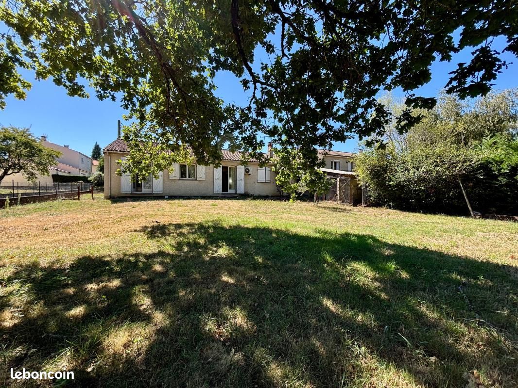 Maison 4 pièces 101 m² · à Saint-Salvy-de-la-Balme · 101 m² · 139 000 €