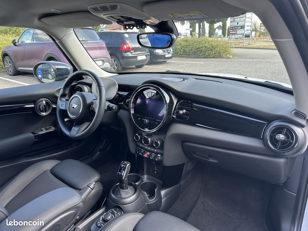 Mini Mini Essence 7 CV 1ère main 1.5i 136 Edition Camden BVA (image 11)