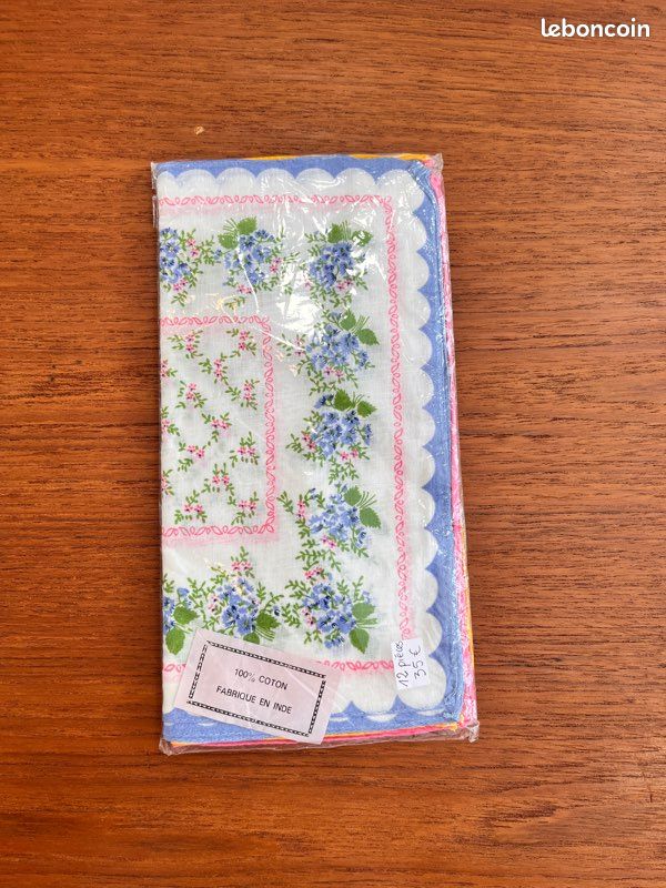Serviettes de tables fleuries vintage (image 1)
