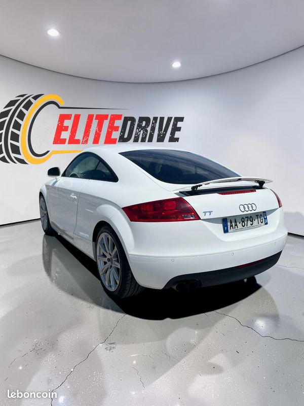 Audi TT 1.8 TFSI 160ch SLine (image 3)