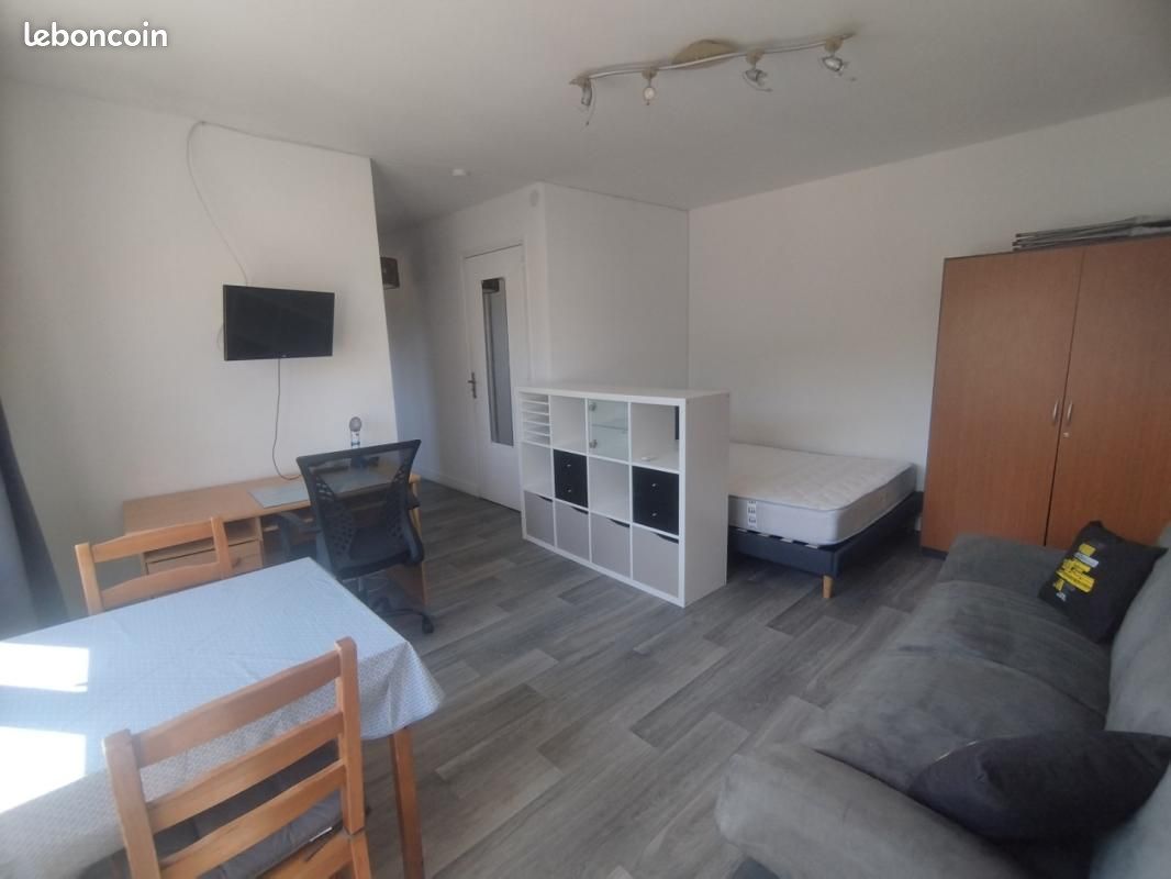 Appartement 1 pièce 30 m² · à Orléans · 30 m² · 617 €