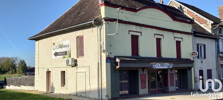 Maison 5 pièces 202 m²