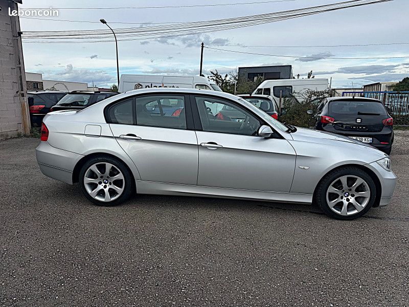 Bmw SERIE 3 (E90) 318I 129CH SPORT (image 4)