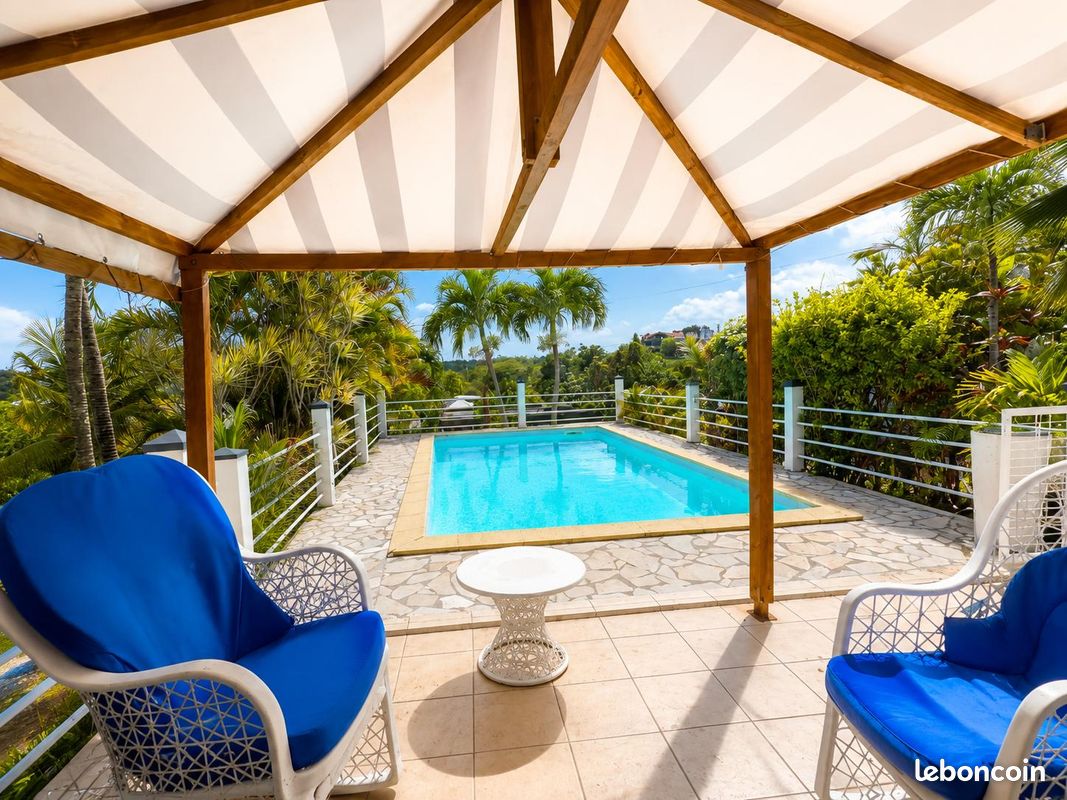 Maison 3 pièces 87 m² · à Sainte-Anne · 87 m² · 1 295 €/mois