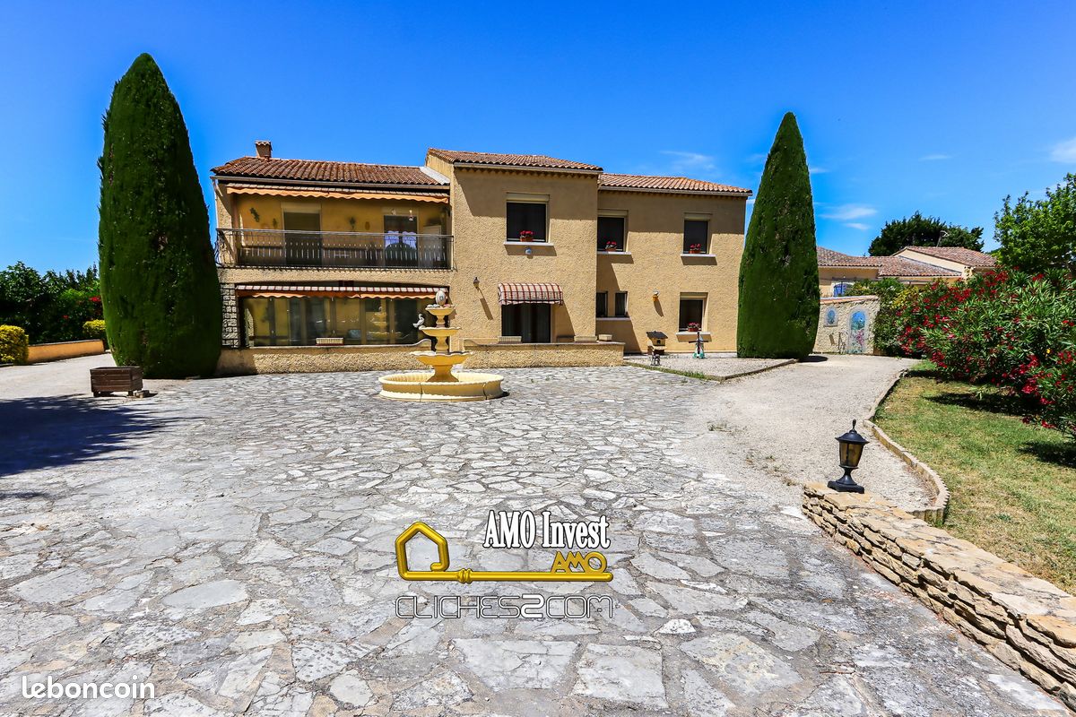 Maison 7 pièces 280 m² · à Bédarrides · 280 m² · 472 000 €