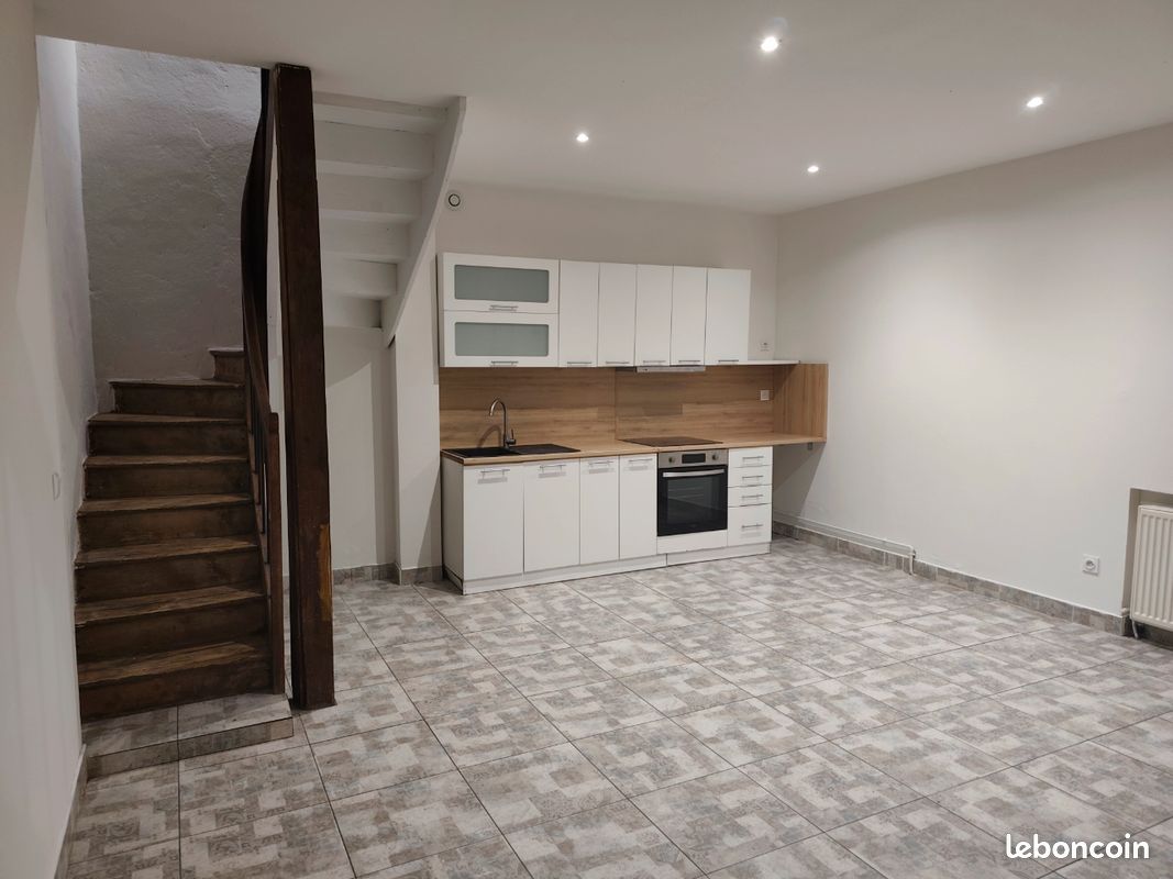 Appartement 3 pièces 80 m² · à Thizy-les-Bourgs · 80 m² · 590 €/mois