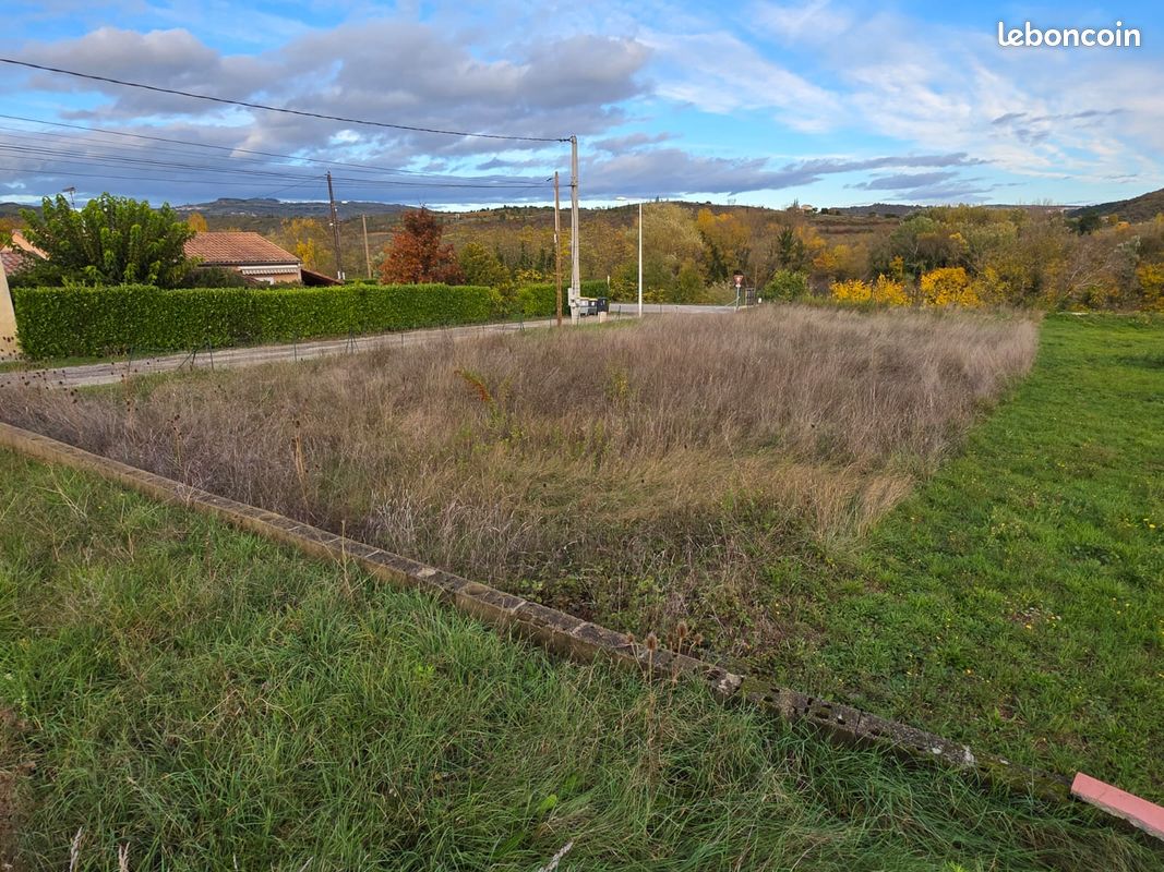 Terrain à vendre · à Lavilledieu · 35 000 €