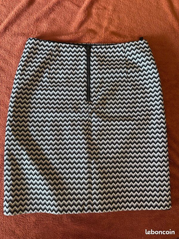 Jupe crayon : Achat occasion | Jupes (femme) Marks & Spencer Marine Neuf, sans étiquette