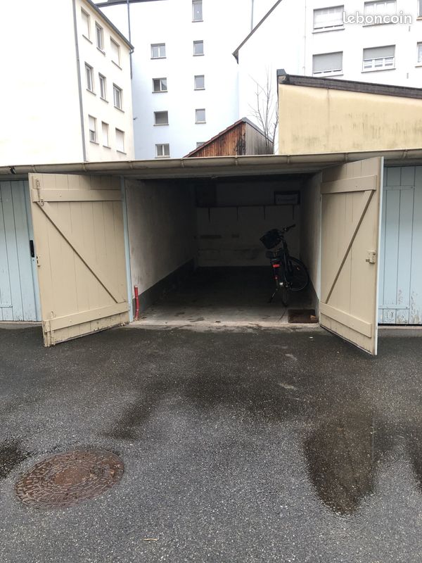Parking 12 m² · à Strasbourg · 12 m² · 87 €/mois
