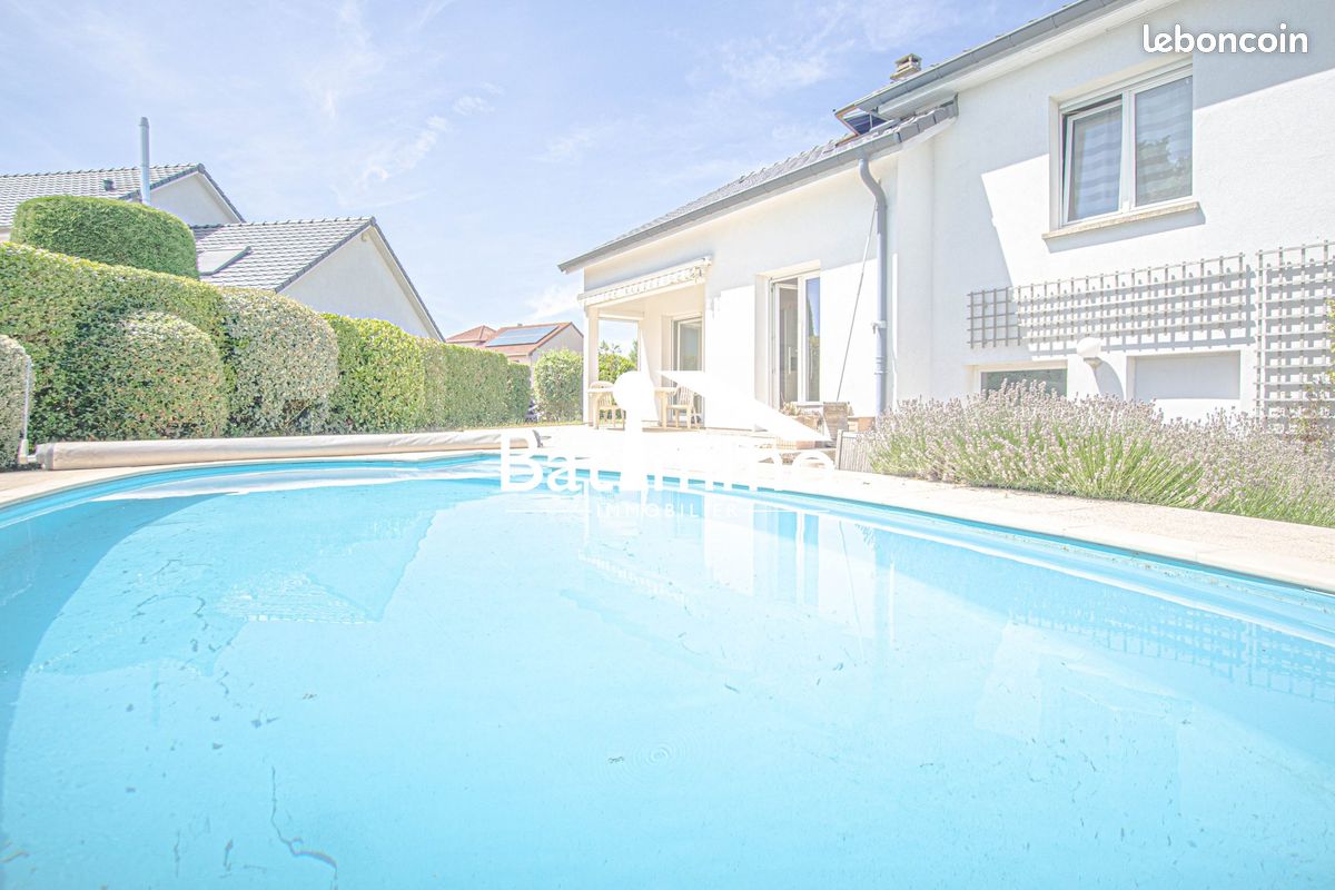 Maison 7 pièces 140 m² · à Pournoy-la-Grasse · 140 m² · 430 500 €