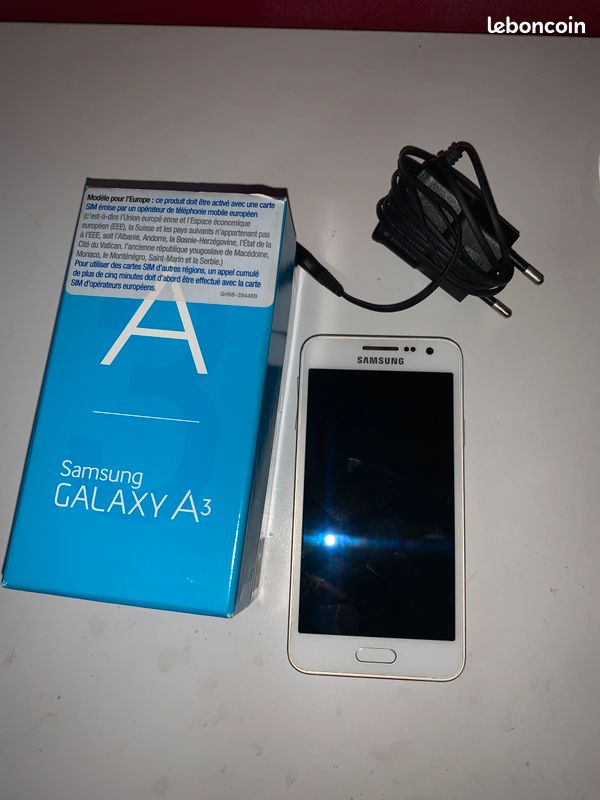 Samsung A3 (image 4)