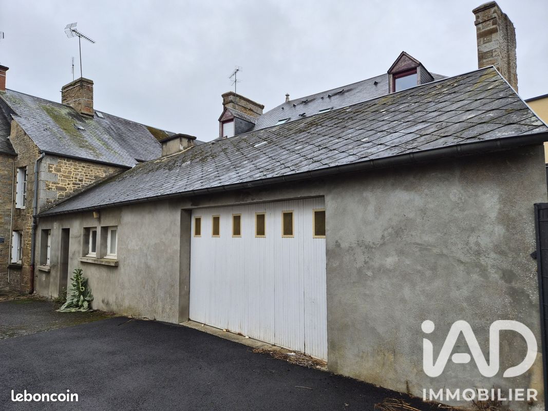 Maison 4 pièces 61 m² · à Saint-Georges-de-Reintembault · 61 m² · 40 000 €