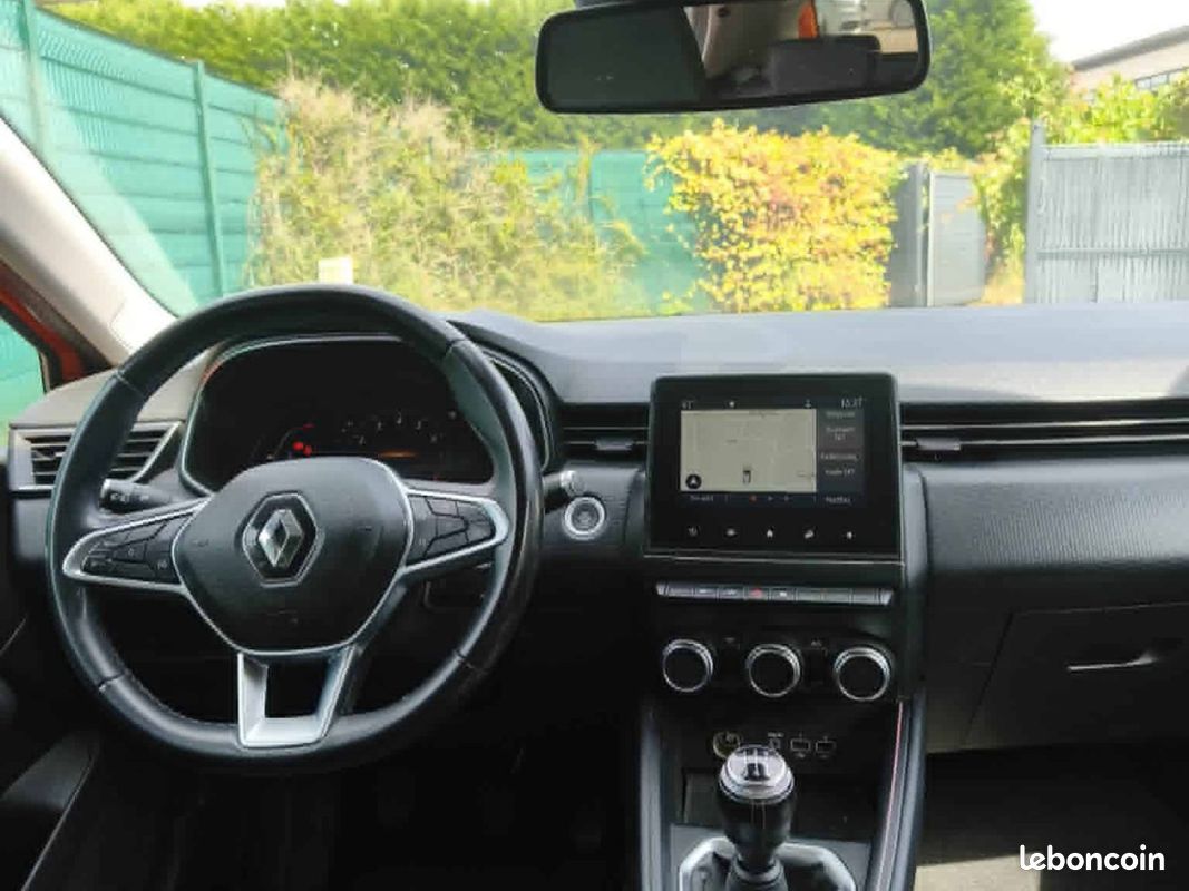 RENAULT CLIO V TCe 100 Intens (image 10)