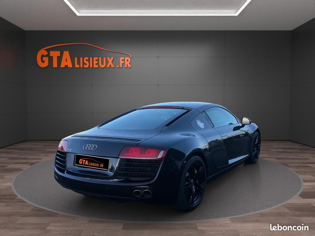 Audi R8 V8 4.2 FSI 420 Quattro R-Tronic (image 5)