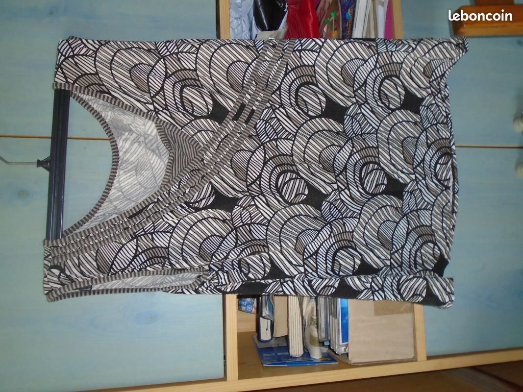 Haut femme t 42/44 (image 1)