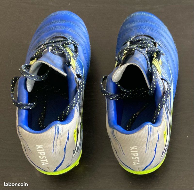 Chaussures de rugby ou foot - pointure 32 (image 2)