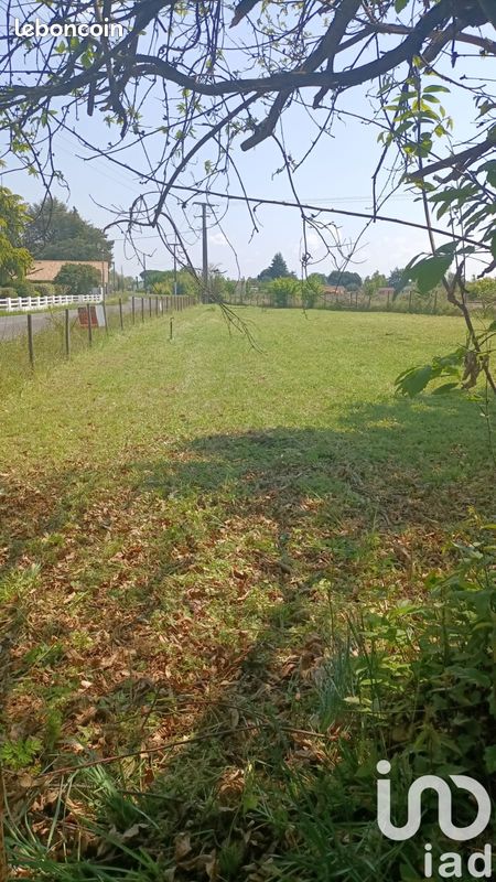 Terrain 1171 m² · à Saint-Magne-de-Castillon · 1 171 m² · 23 000 €