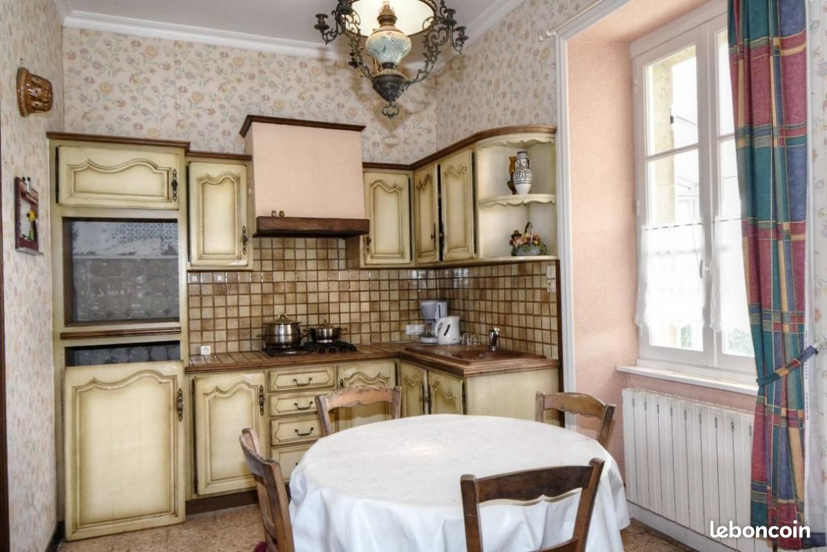 Propriété 9 pièces 200 m² (image 11)