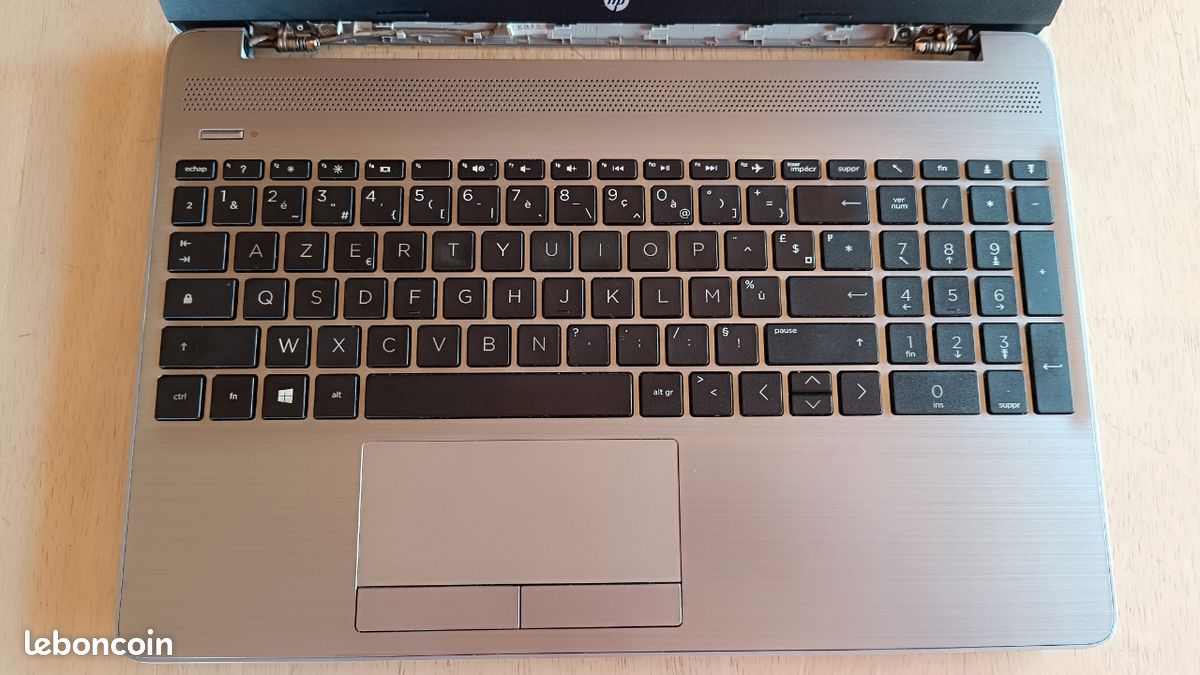 HP 250 G8 - Intel Core i5 / 8 Go RAM / SSD 256 Go / Windows 11 + 