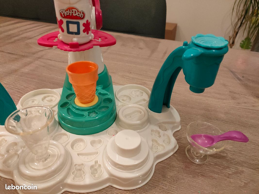 ICE cream shop play doh (image 3)
