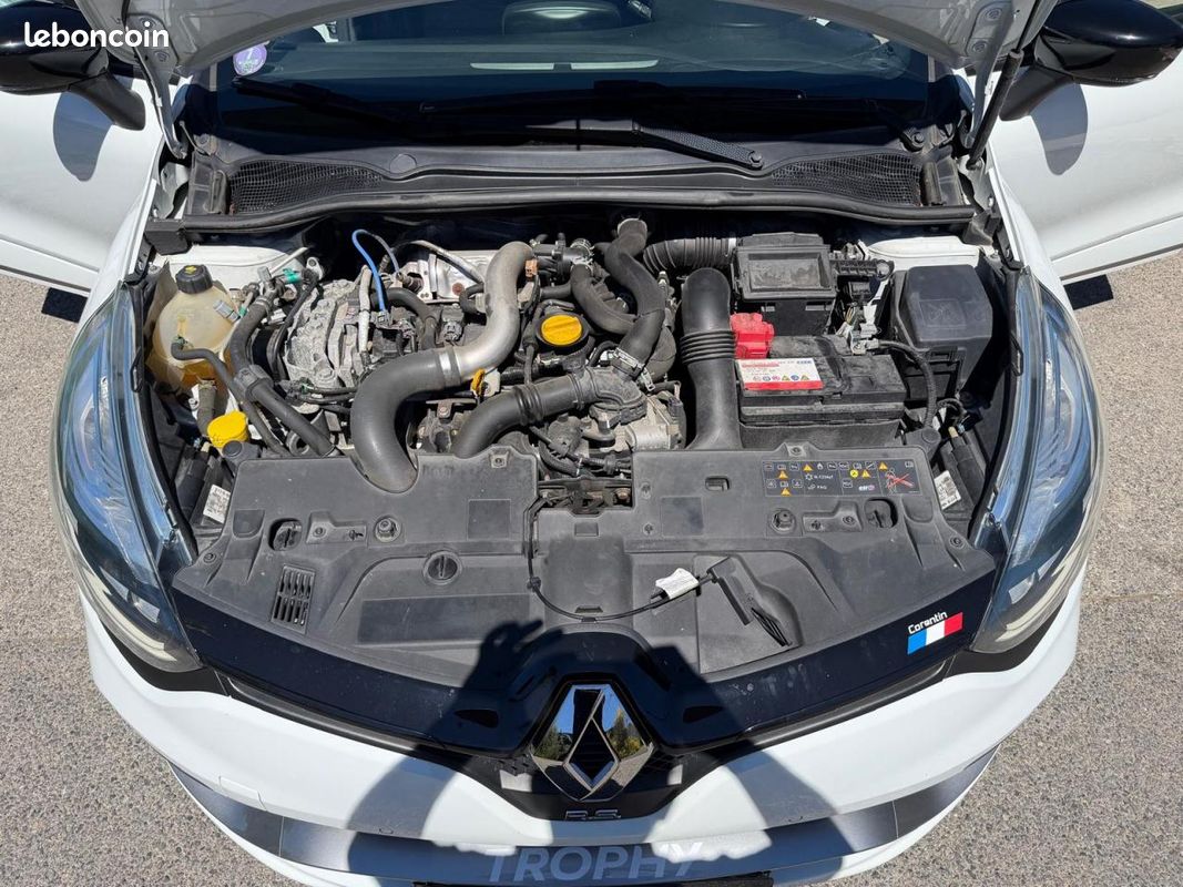 RENAULT CLIO 1.6 Energy - 220 - BV EDC IV BERLINE R.S. Trophy PHASE 2 (image 27)