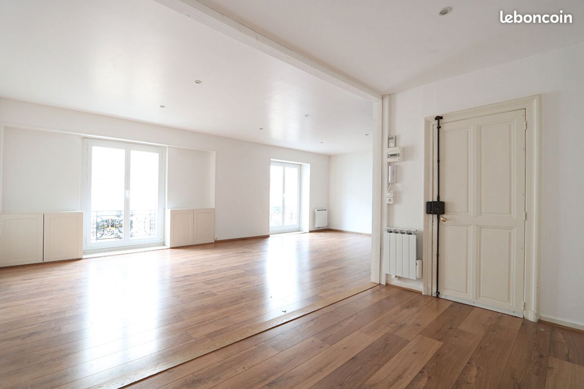 Appartement 2 pièces 70 m² · à Orléans · 70 m² · 749 €