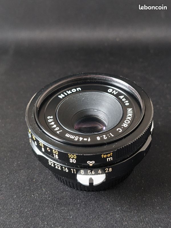 NIKON GN AUTO NIKKOR 45mm F:2.8 Ai MANUAL FOCUS PANCAKE LENS 9 BLADE