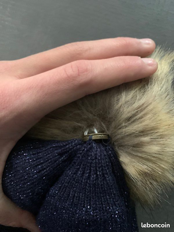 Bonnet avec pompon amovible (image 2)