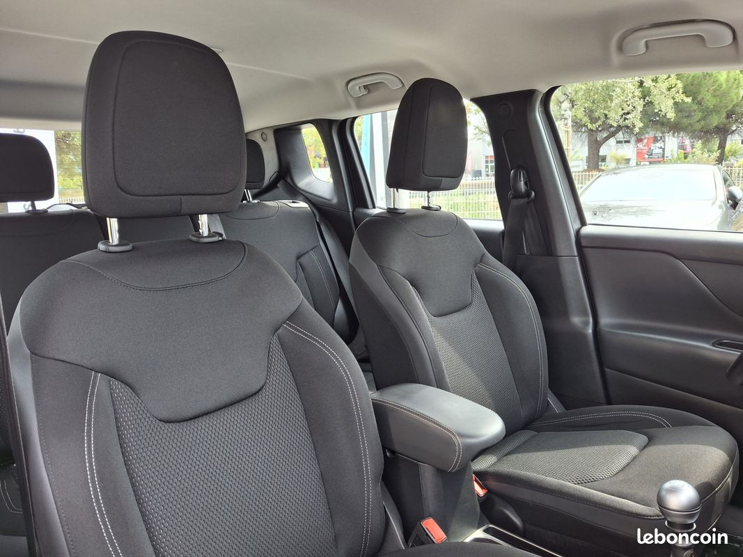 JEEP Renegade 1.6 l MultiJet 120 ch BVM6 Limited (image 22)
