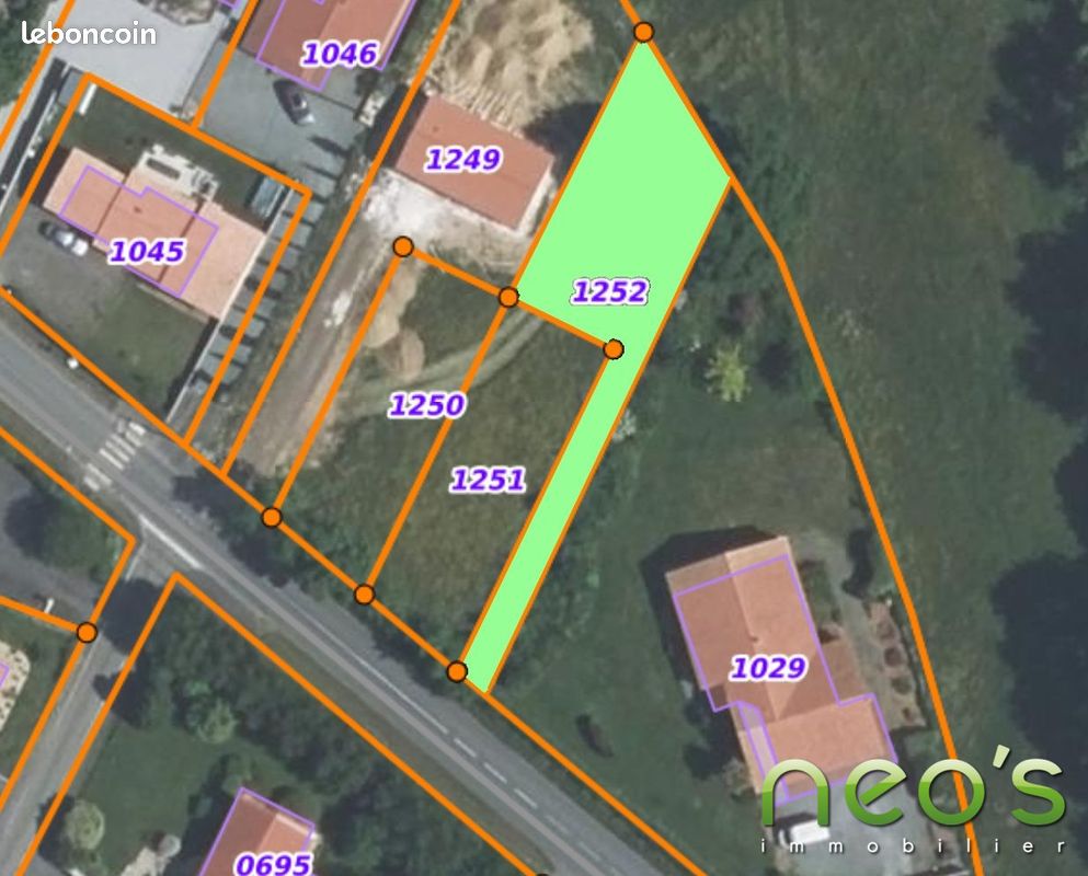 Terrain 549 m² · à Chemillé-en-Anjou · 549 m² · 30 000 €