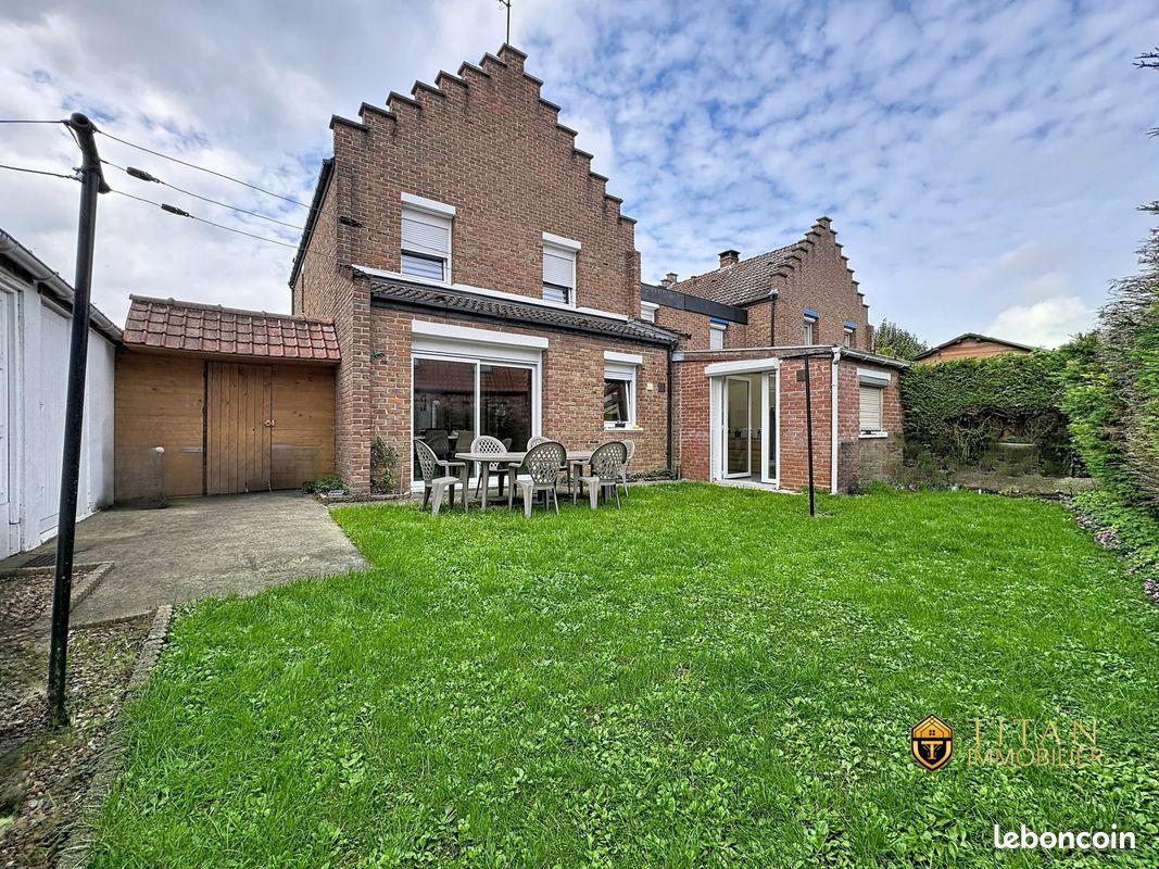Maison 6 pièces 115 m² · à Armbouts-Cappel · 115 m² · 233 200 €